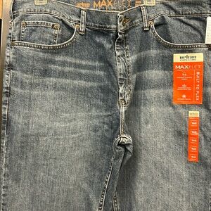 Men’s retired urban pipeline jeans flex max style